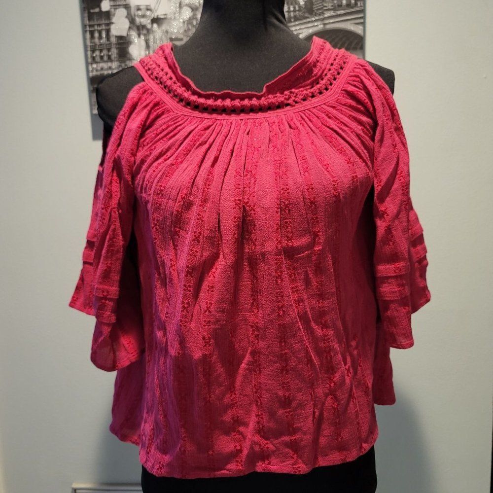 Sun & Shadow Blouse Small Women's Pink Crochet Cold Shoulder Top